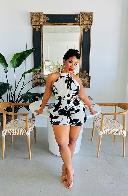 Show Me Off Short Set